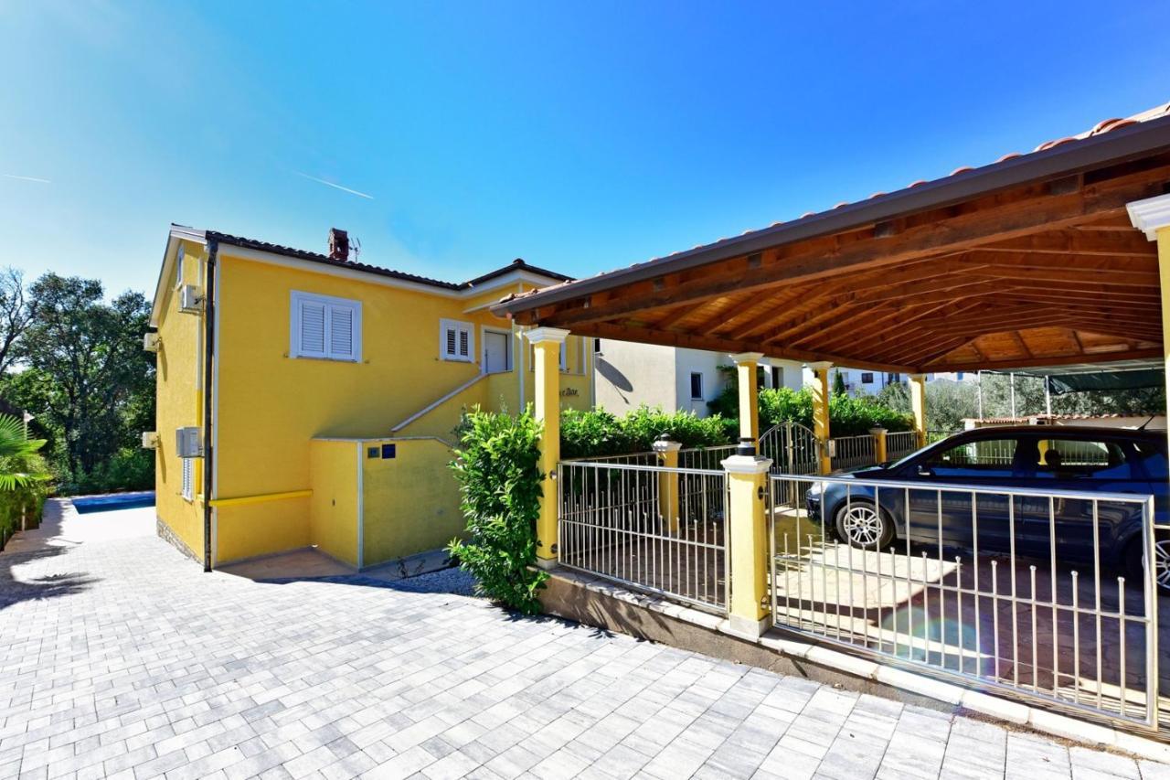 Apartments House Anna For Max 13 Persons In Porec, Pet Friendly エクステリア 写真