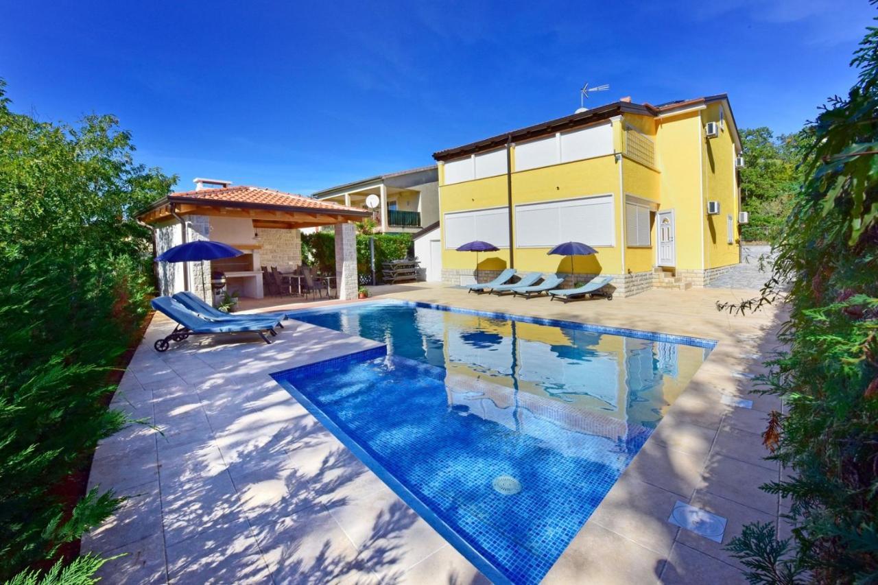 Apartments House Anna For Max 13 Persons In Porec, Pet Friendly エクステリア 写真
