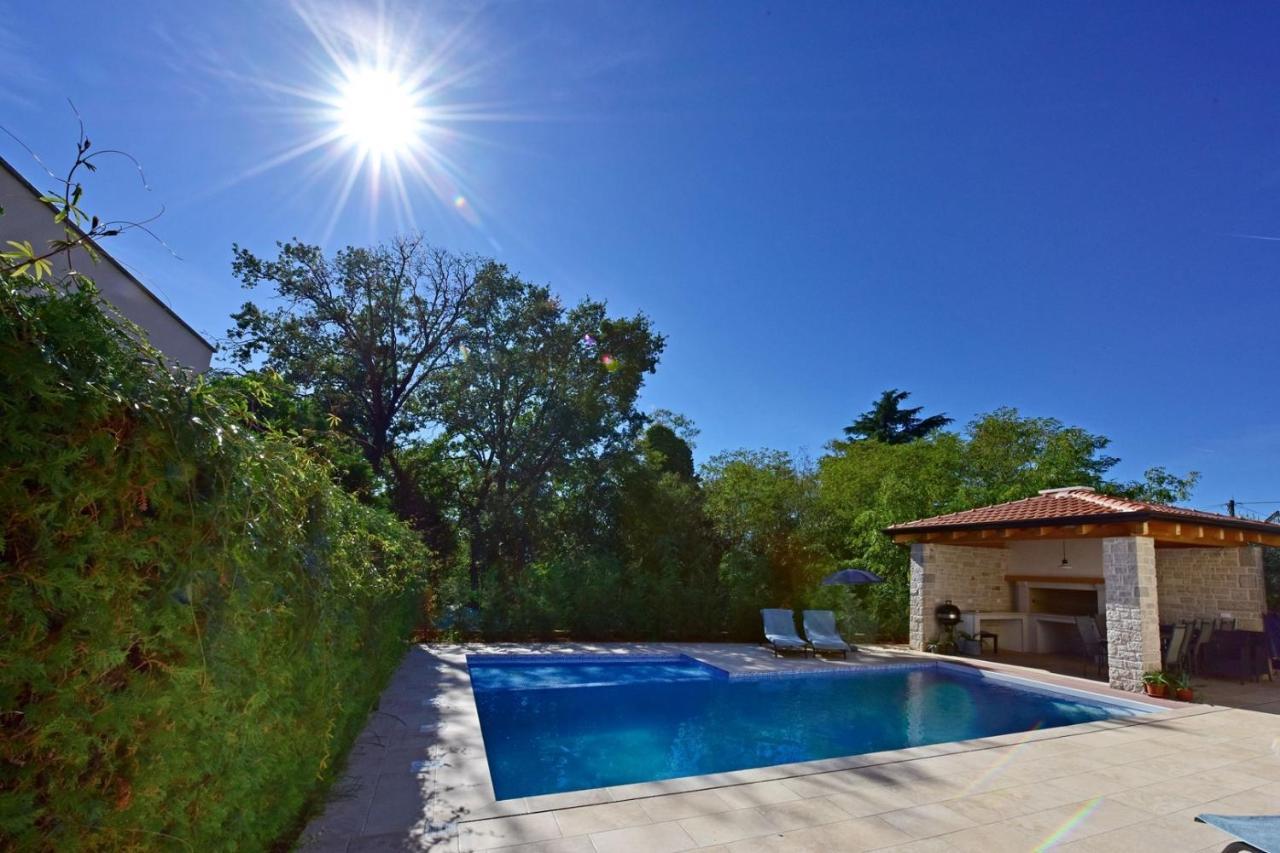 Apartments House Anna For Max 13 Persons In Porec, Pet Friendly エクステリア 写真